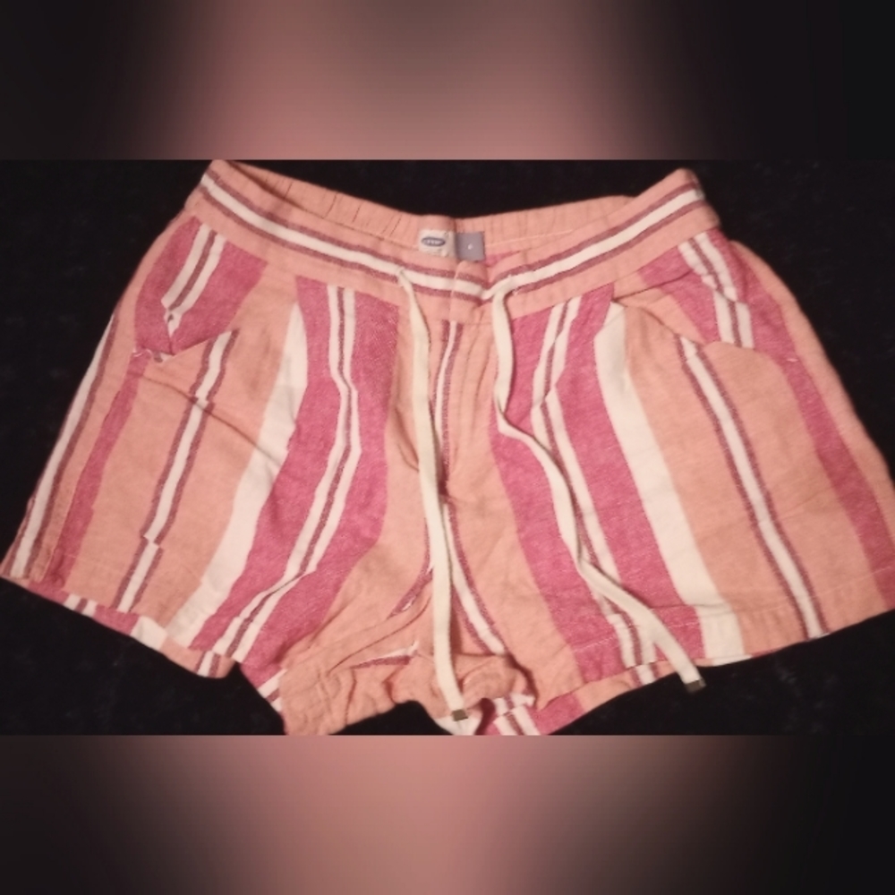 Old Navy Shorts Size 8 Women's Salmon pink White magenta stripes